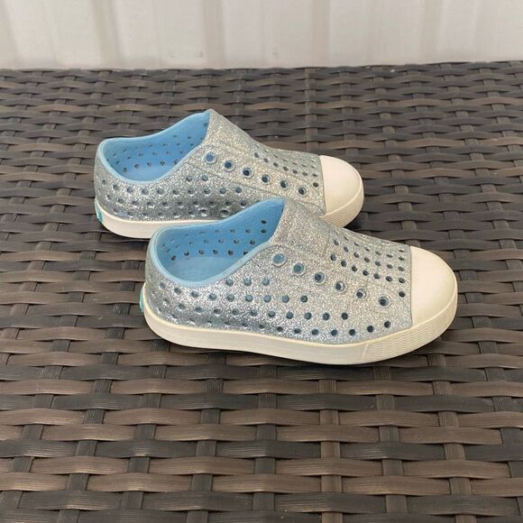 Native Jeffersons glitter, shoes, children’s size 7 - Picture 2 of 7
